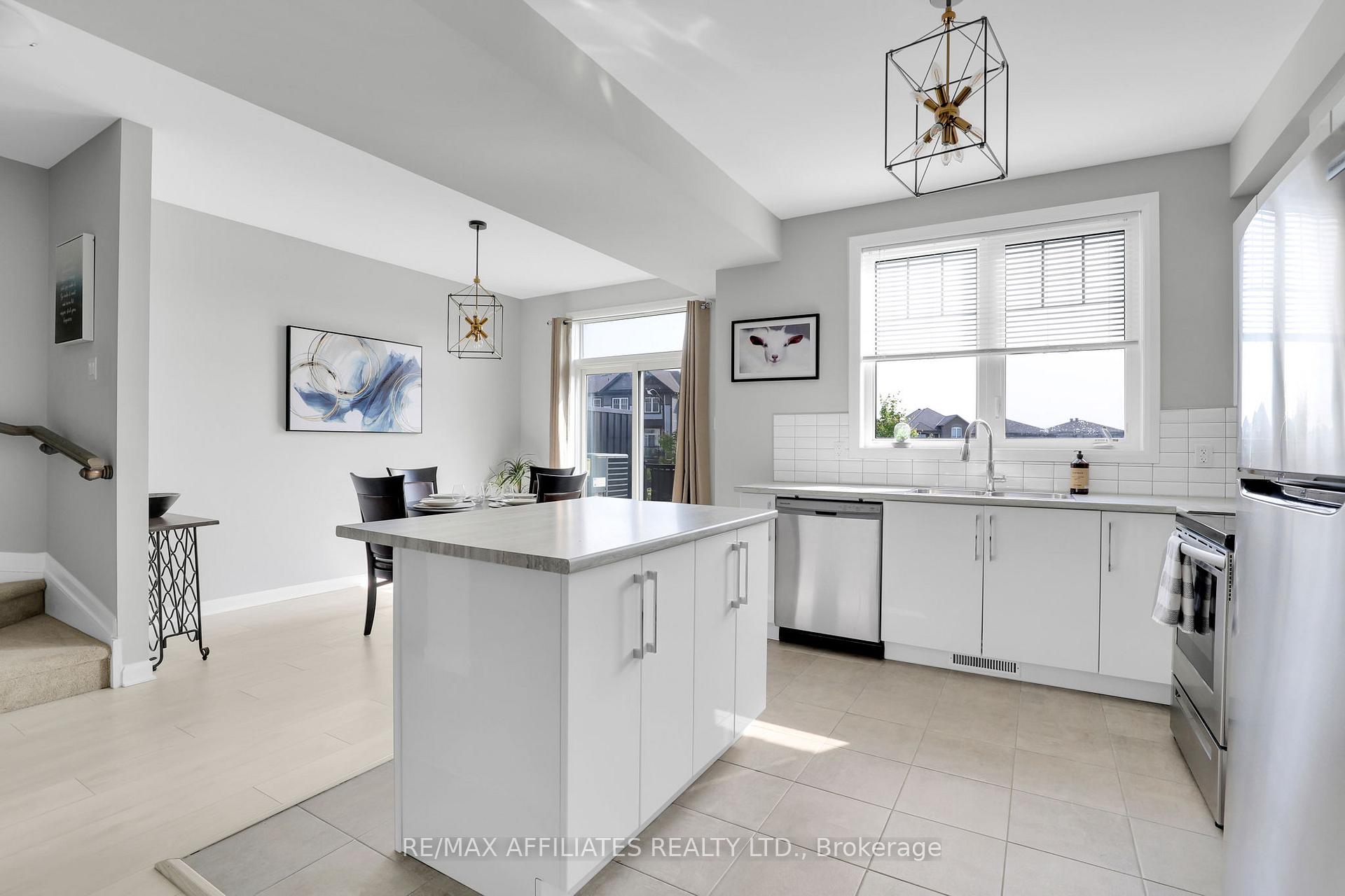 Photo 19 of 217 Liebe Terrace, Ottawa, Barrhaven - Heritage Park — HOMEH