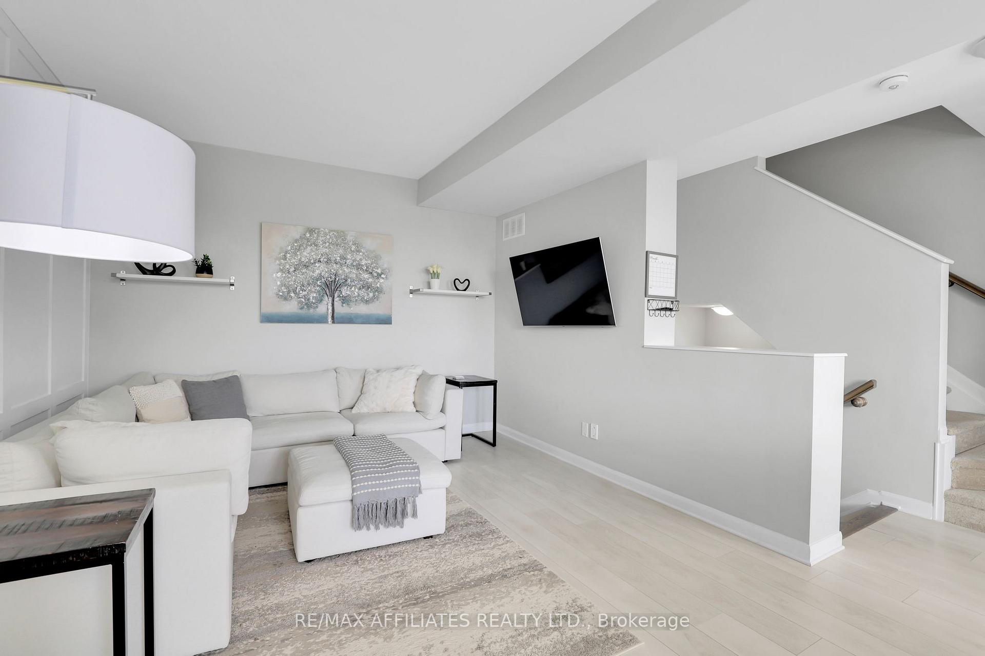 Photo 15 of 217 Liebe Terrace, Ottawa, Barrhaven - Heritage Park — HOMEH