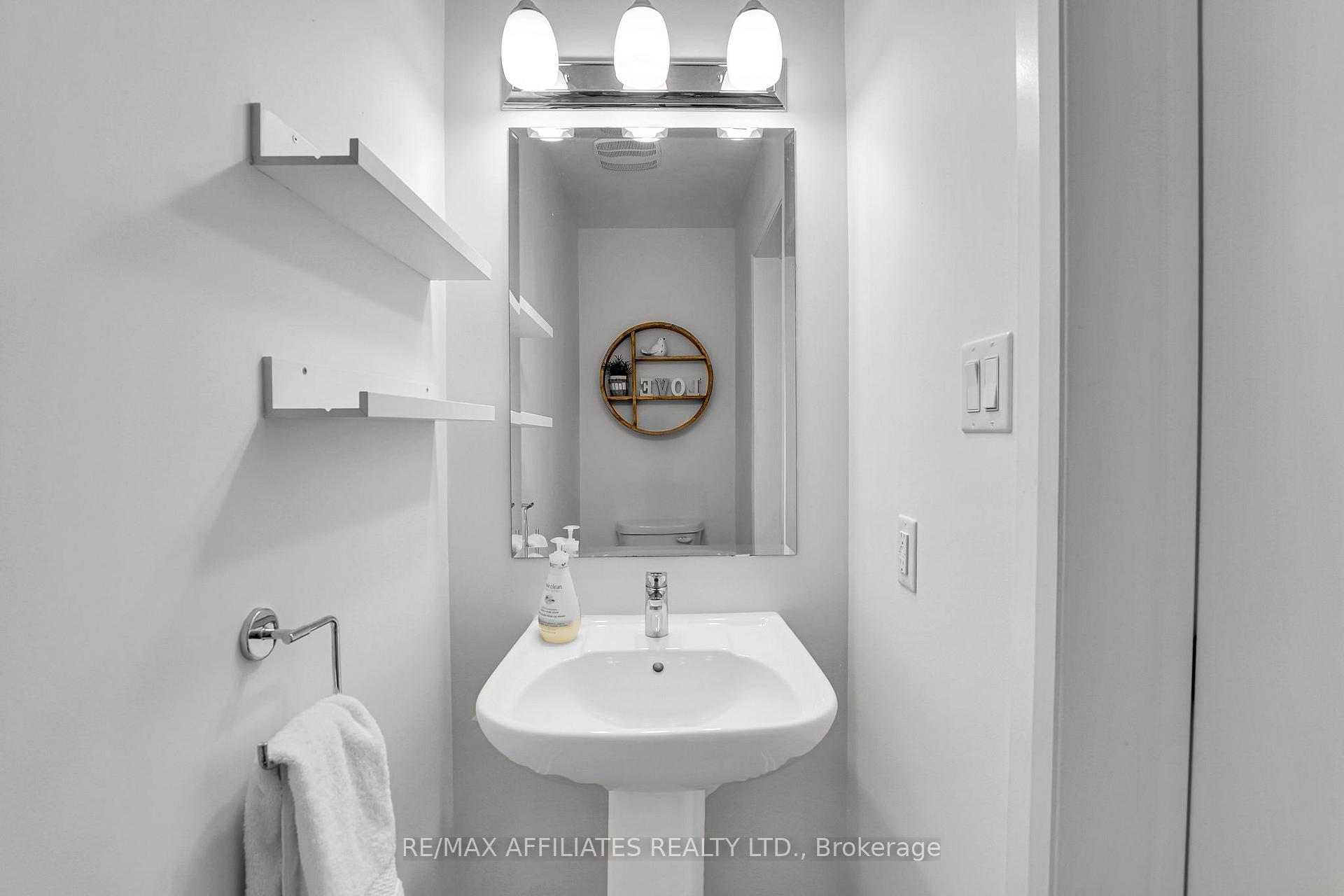 Photo 18 of 217 Liebe Terrace, Ottawa, Barrhaven - Heritage Park — HOMEH