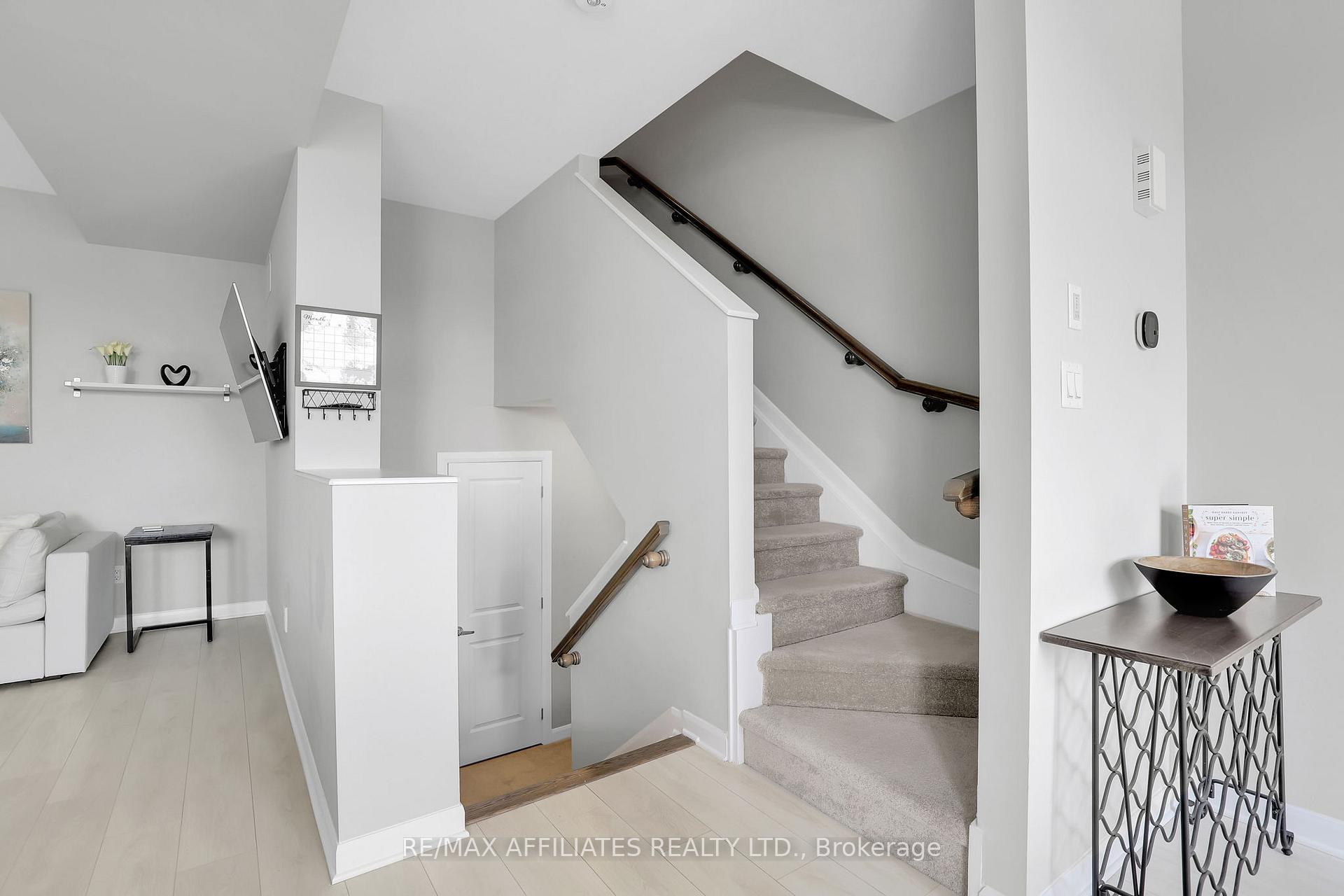 Photo 20 of 217 Liebe Terrace, Ottawa, Barrhaven - Heritage Park — HOMEH