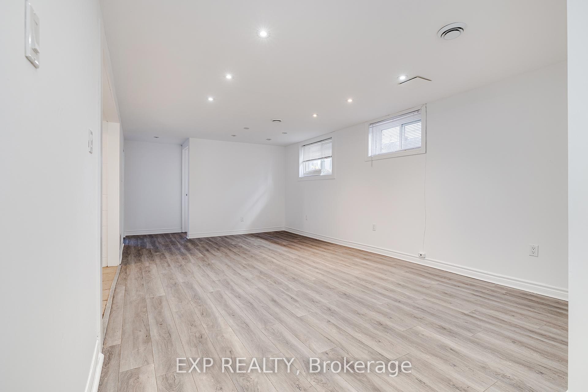 Photo 13 of 22 East 39th Street, Hamilton, Raleigh — HOMEH