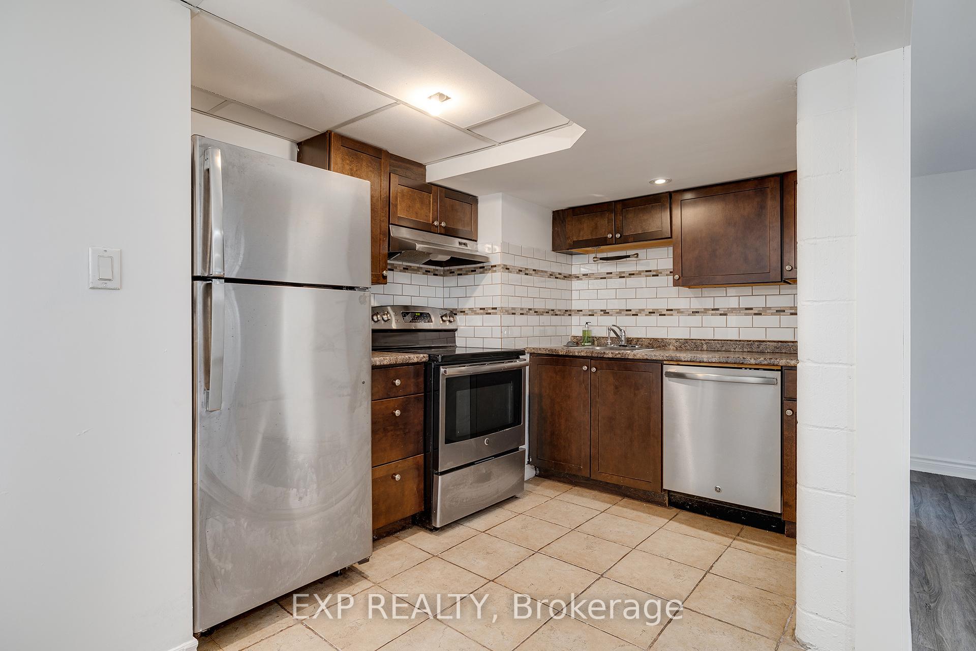 Photo 15 of 22 East 39th Street, Hamilton, Raleigh — HOMEH