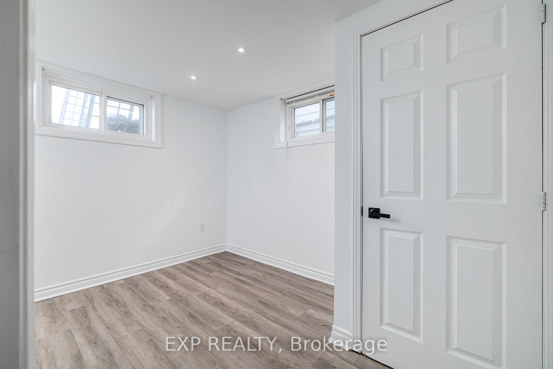 Photo 17 of 22 East 39th Street, Hamilton, Raleigh — HOMEH