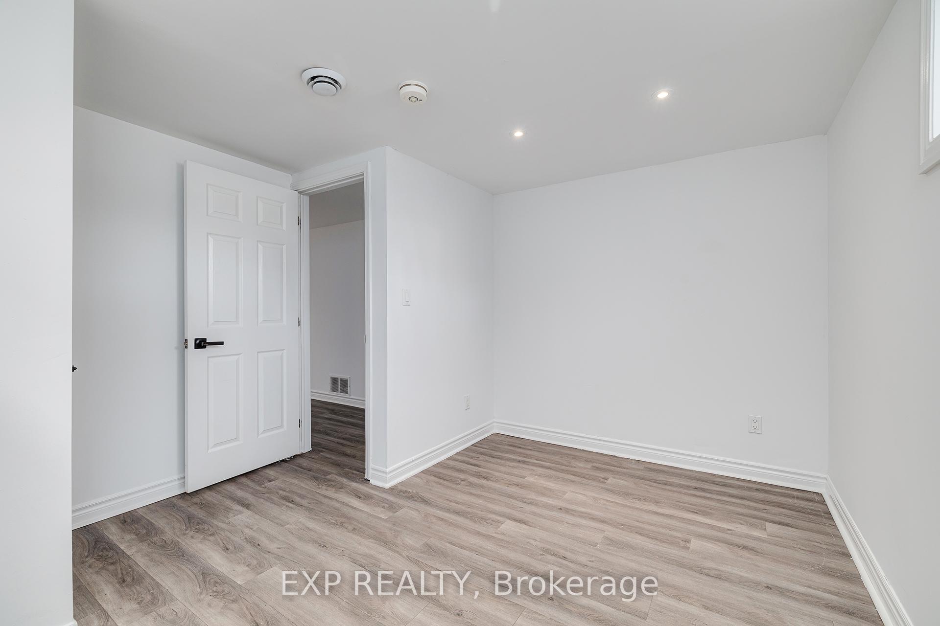 Photo 18 of 22 East 39th Street, Hamilton, Raleigh — HOMEH