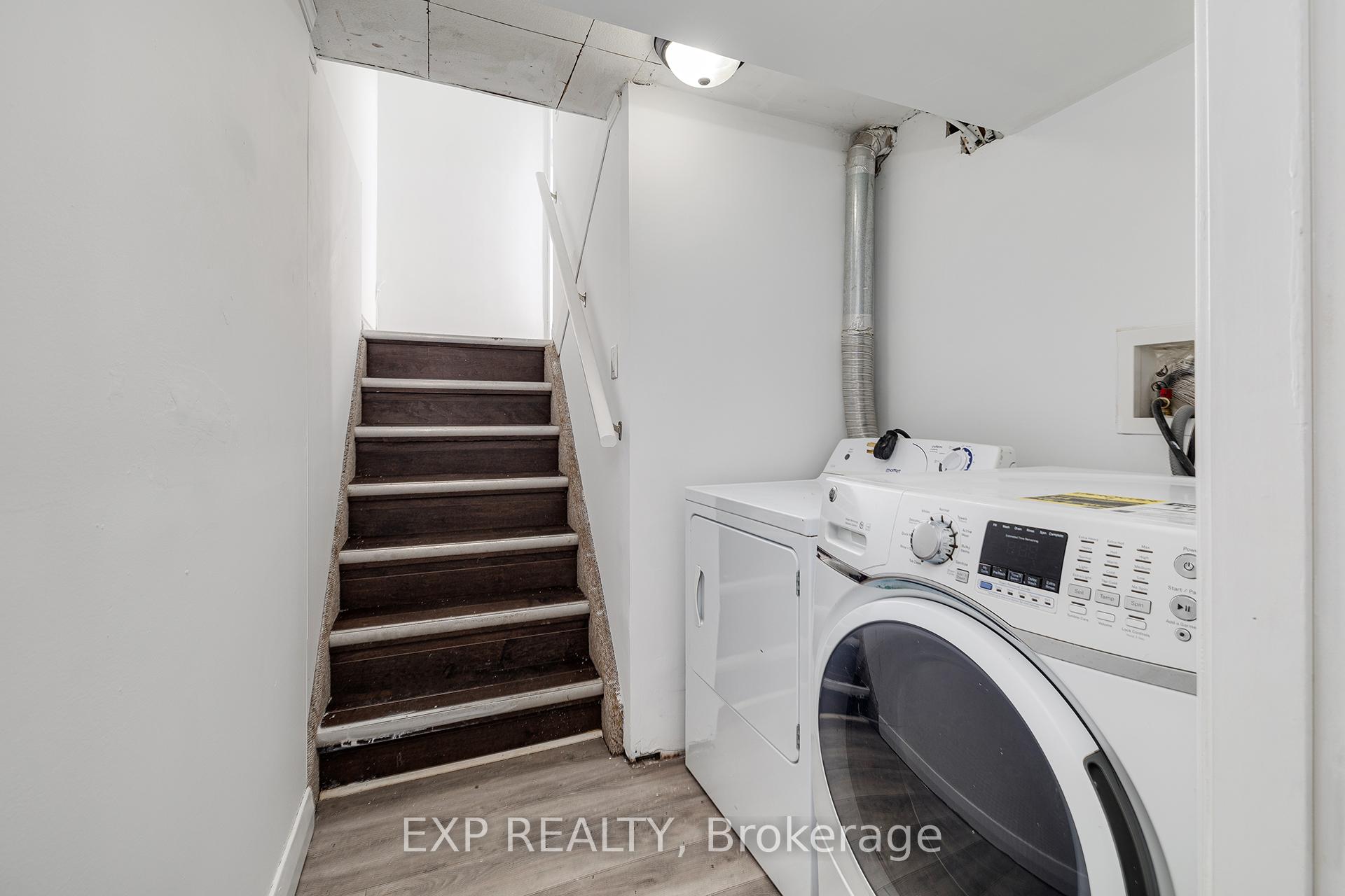 Photo 21 of 22 East 39th Street, Hamilton, Raleigh — HOMEH
