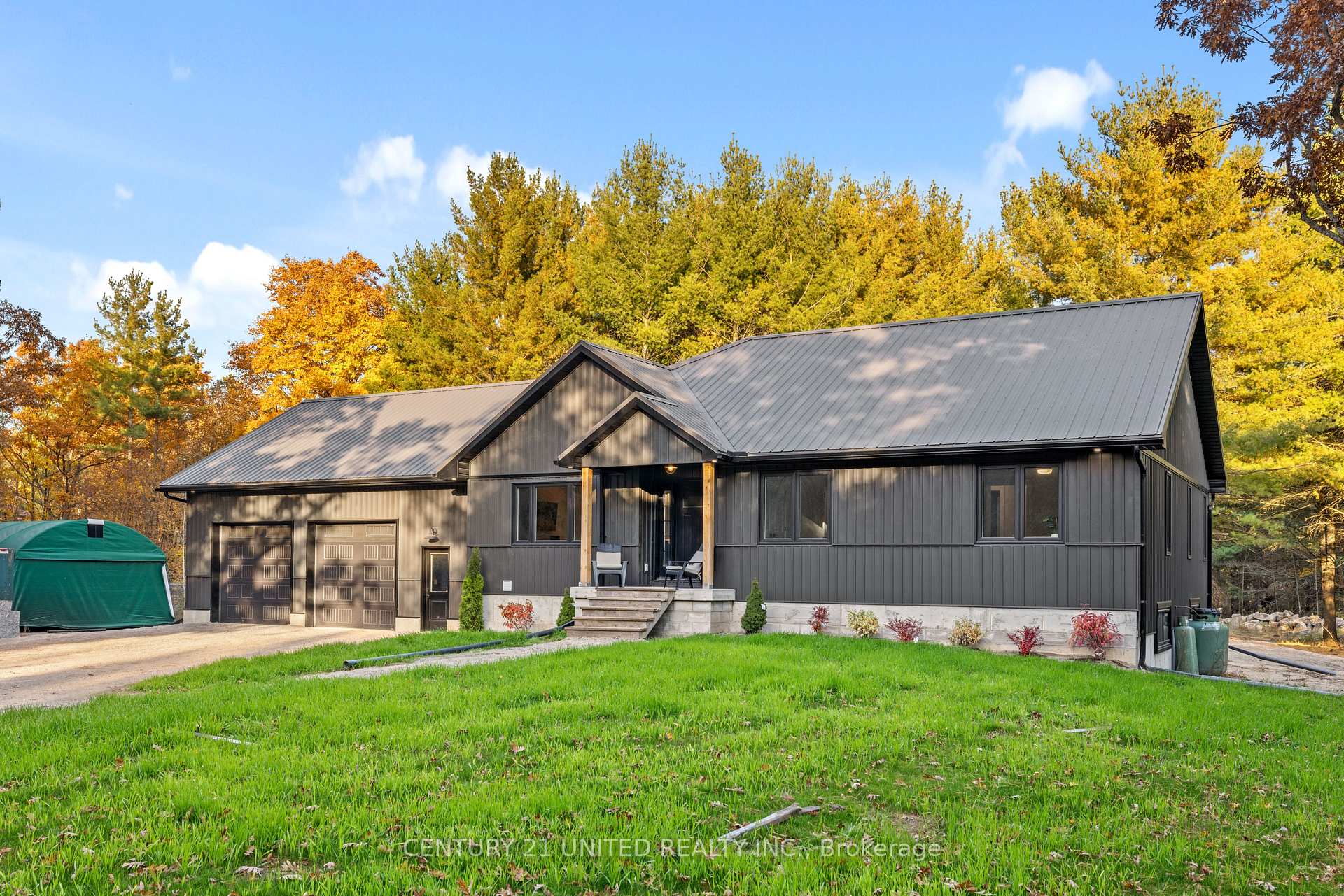 Photo 3 of 2135 Sixth Line Road N Dummer, Douro-Dummer — HOMEH