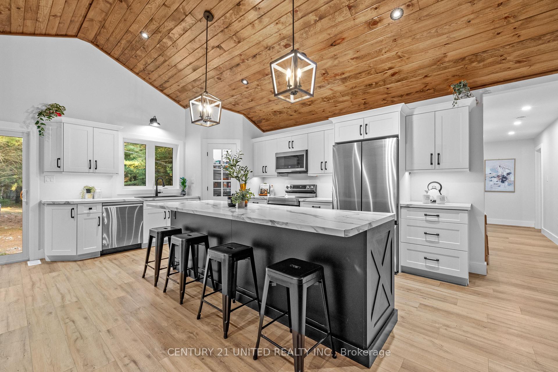 Photo 7 of 2135 Sixth Line Road N Dummer, Douro-Dummer — HOMEH