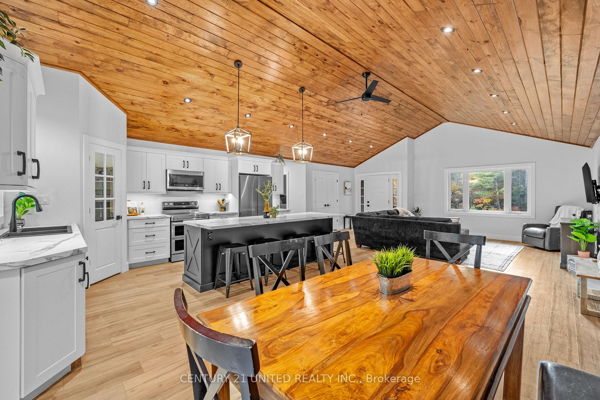 Photo 9 of 2135 Sixth Line Road N Dummer, Douro-Dummer — HOMEH