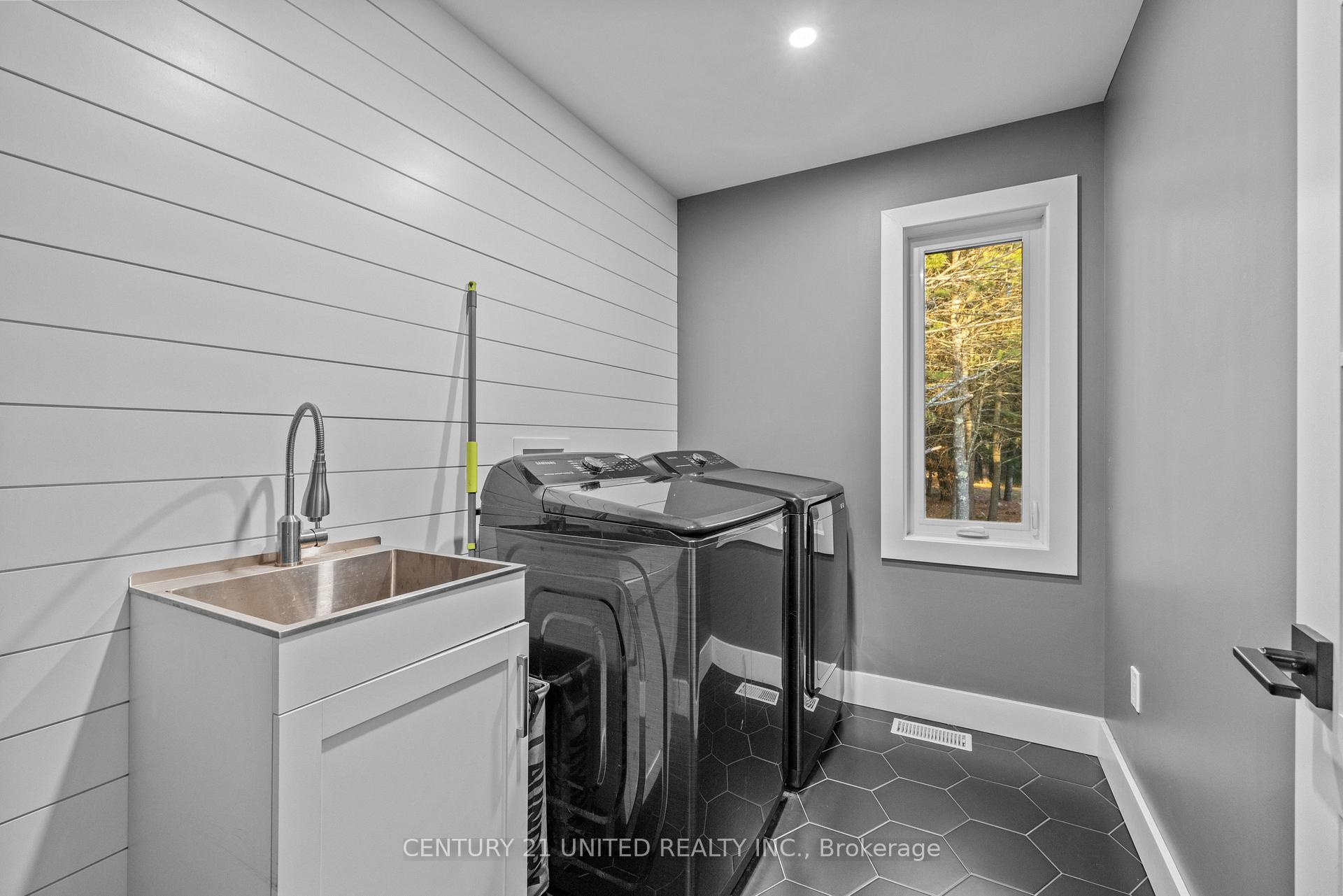 Photo 20 of 2135 Sixth Line Road N Dummer, Douro-Dummer — HOMEH