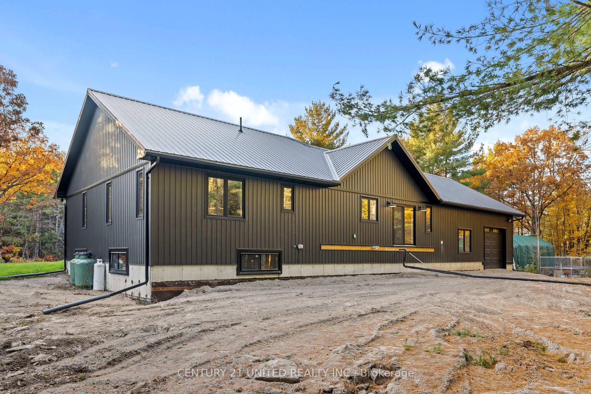 Photo 25 of 2135 Sixth Line Road N Dummer, Douro-Dummer — HOMEH