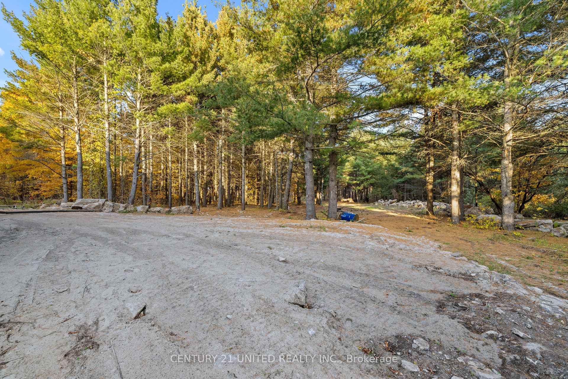 Photo 27 of 2135 Sixth Line Road N Dummer, Douro-Dummer — HOMEH