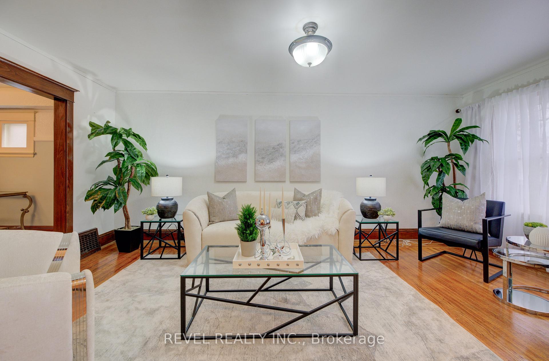 Photo 4 of 274 Park Row S, Hamilton, Delta — HOMEH
