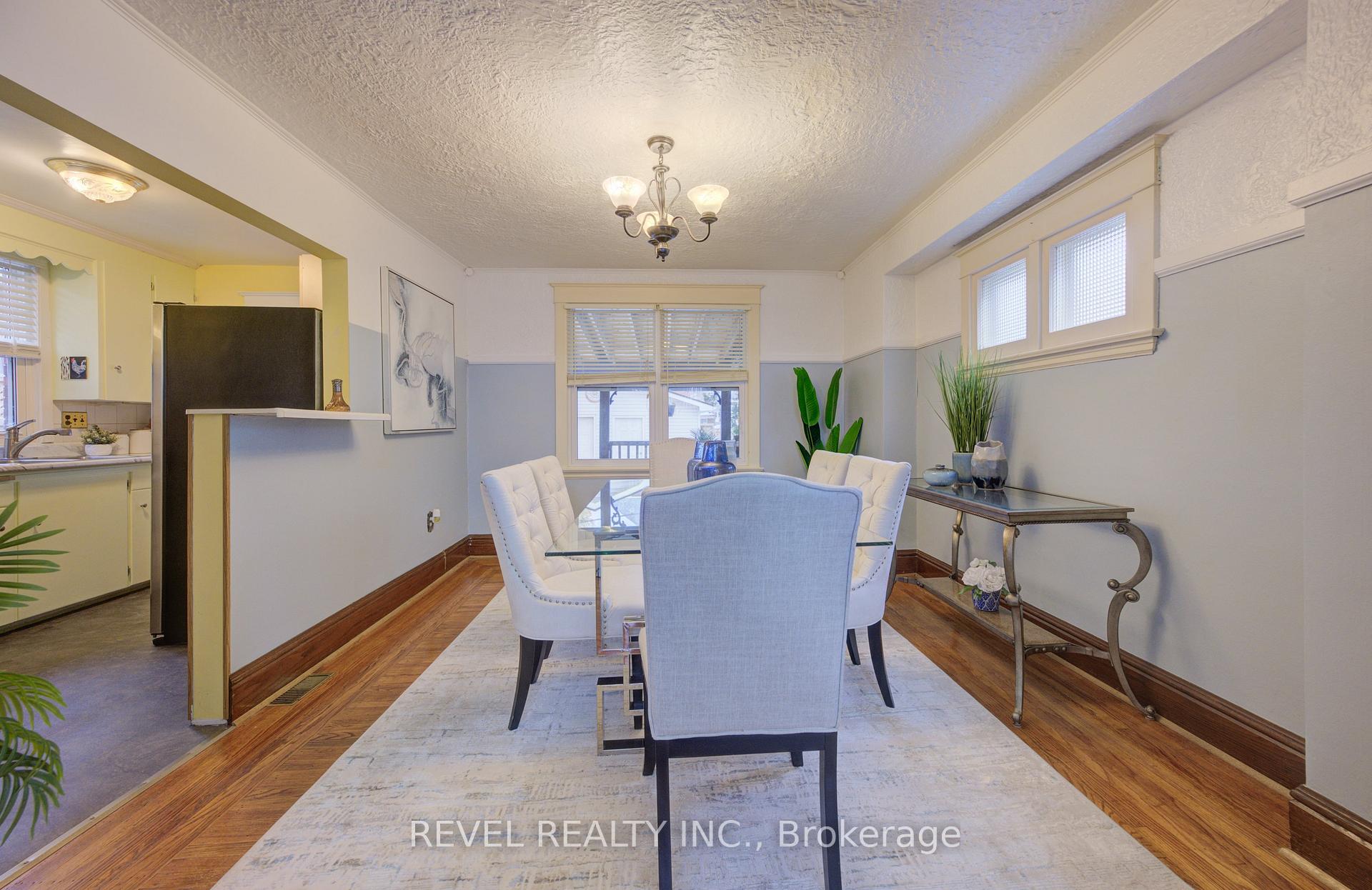 Photo 10 of 274 Park Row S, Hamilton, Delta — HOMEH