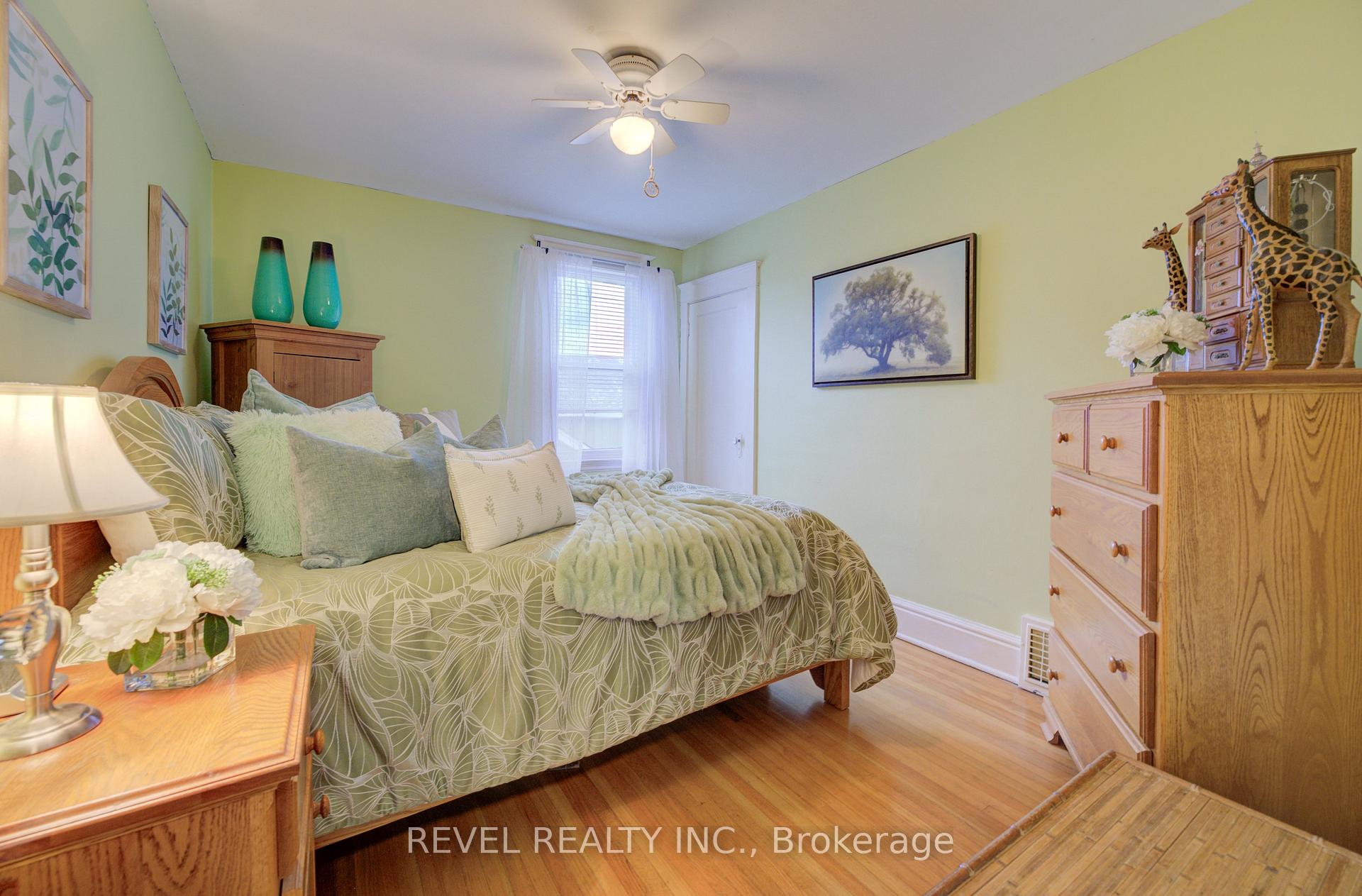 Photo 21 of 274 Park Row S, Hamilton, Delta — HOMEH