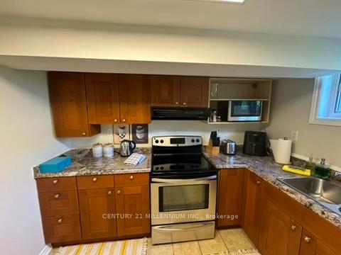 Photo 15 of Unit Lower, 149 Manitou Crescent, Brampton, Central Park — HOMEH