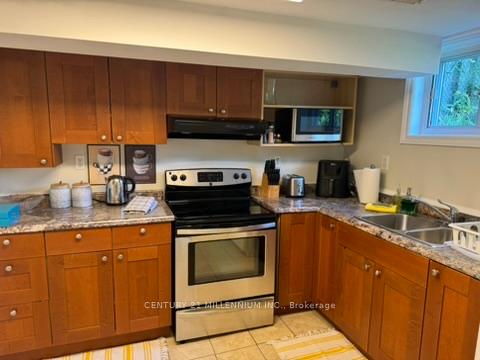 Photo 17 of Unit Lower, 149 Manitou Crescent, Brampton, Central Park — HOMEH