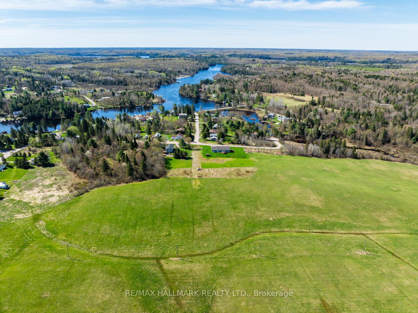 Photo 13 of George Street, Magnetawan — HOMEH