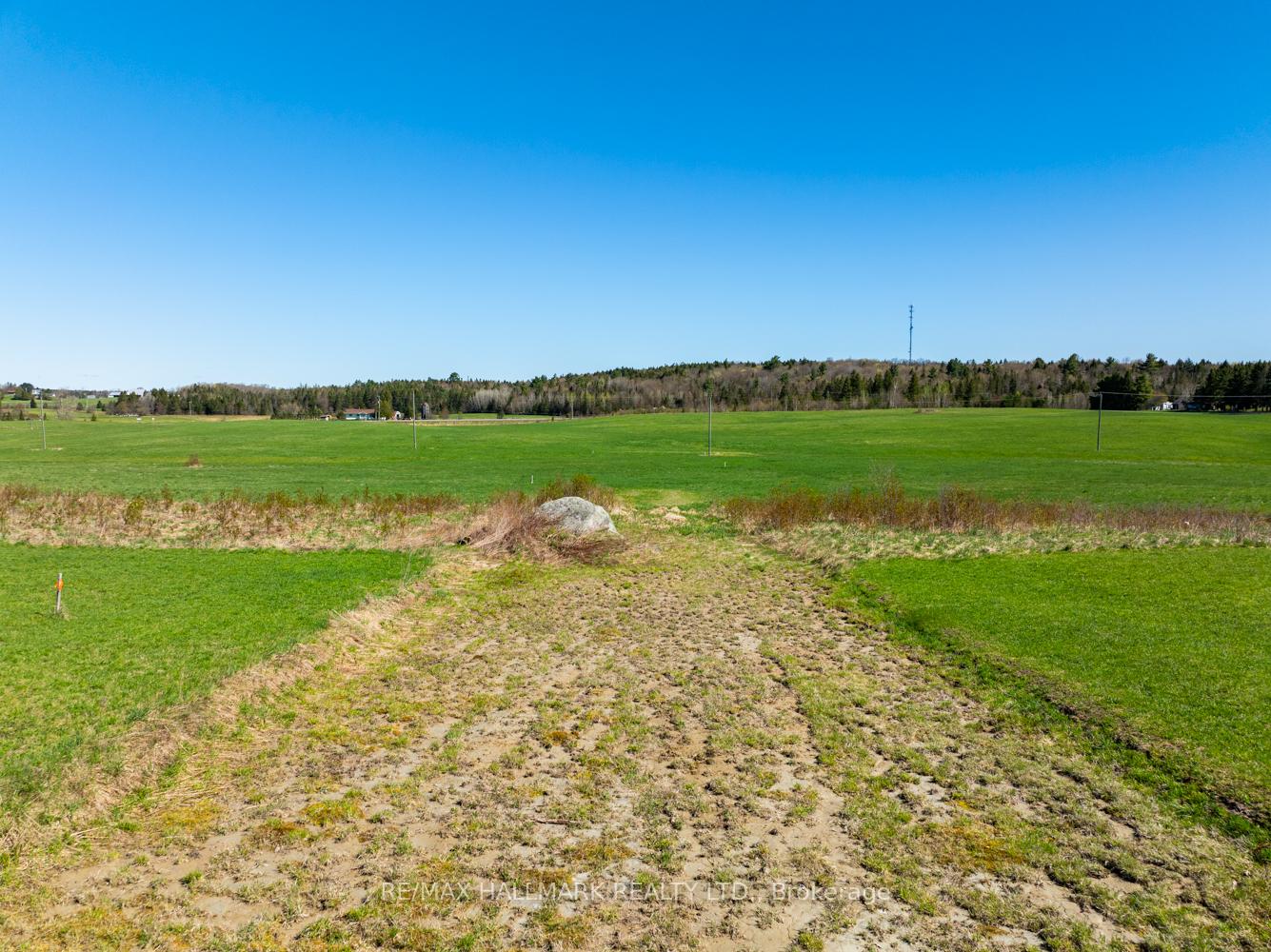 Photo 17 of George Street, Magnetawan — HOMEH