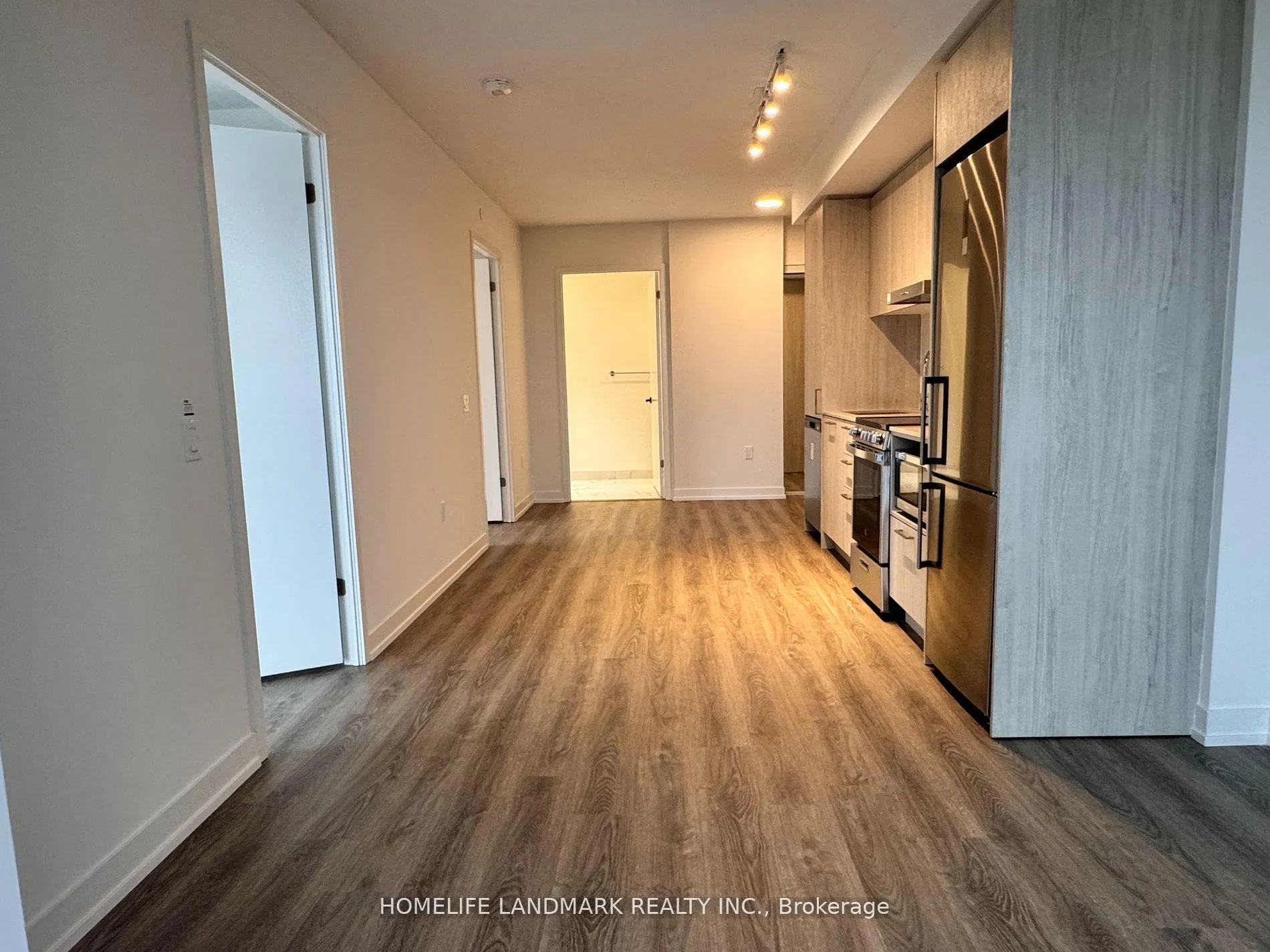 Photo 5 of Unit 3306, 195 Commerce Street, Vaughan, Vaughan Corporate Centre — HOMEH