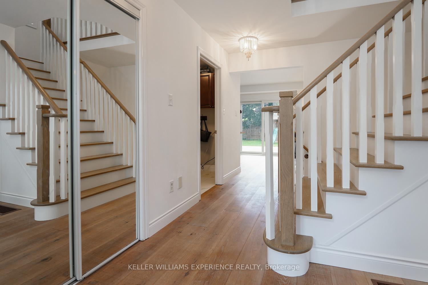 Photo 8 of 13 Counsellor Terrace, Barrie, Innis-Shore — HOMEH