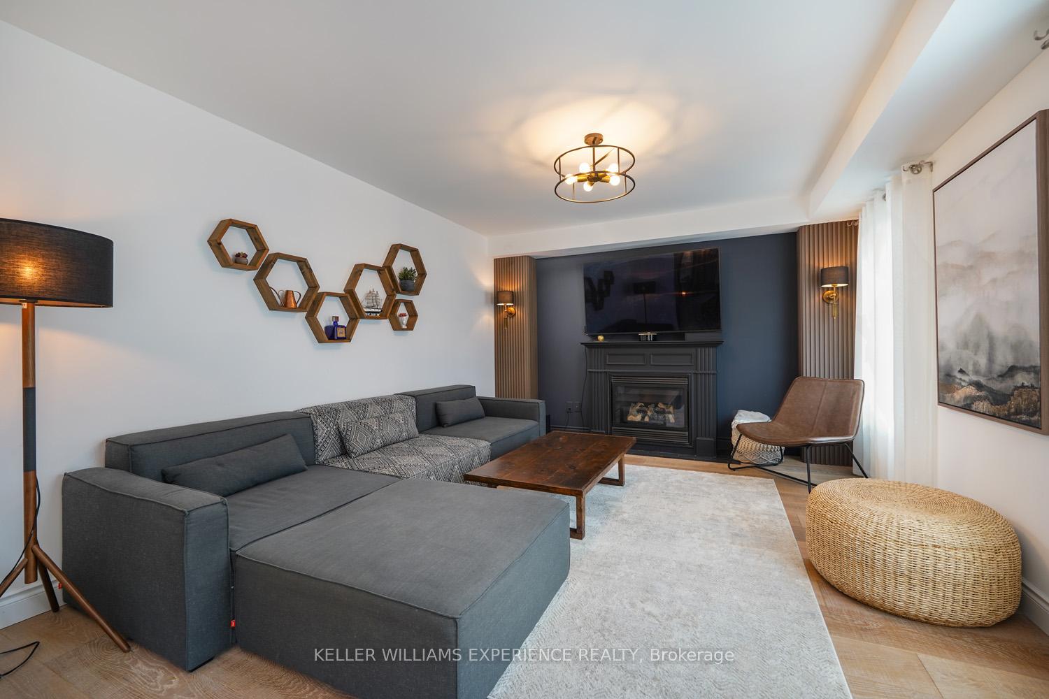 Photo 17 of 13 Counsellor Terrace, Barrie, Innis-Shore — HOMEH