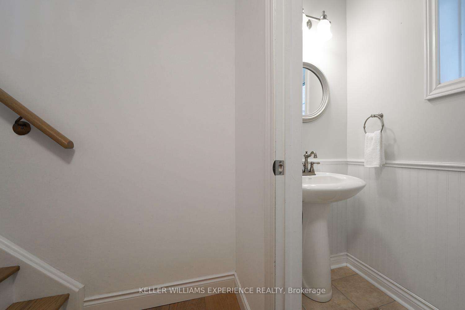 Photo 31 of 13 Counsellor Terrace, Barrie, Innis-Shore — HOMEH