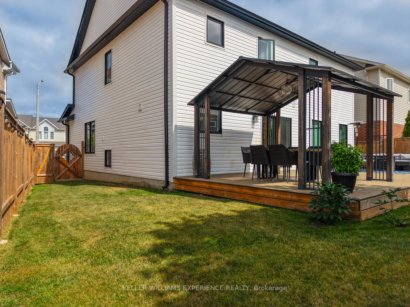 Photo 43 of 13 Counsellor Terrace, Barrie, Innis-Shore — HOMEH