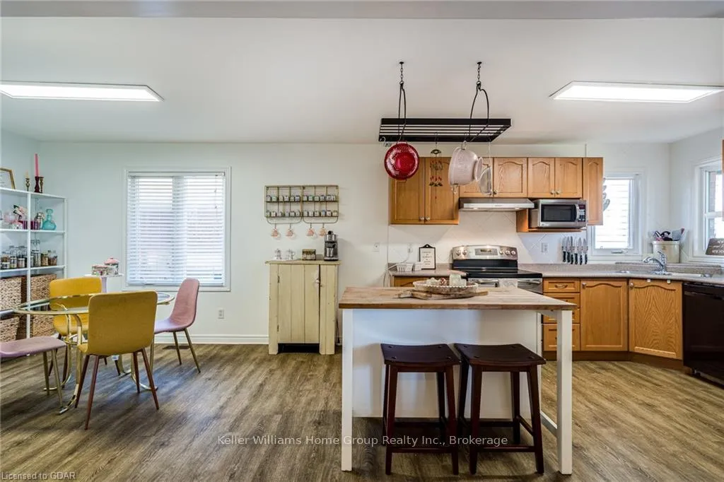 Photo 9 of 38 Grassyplain Drive, Hamilton, Villages of Glancaster — HOMEH