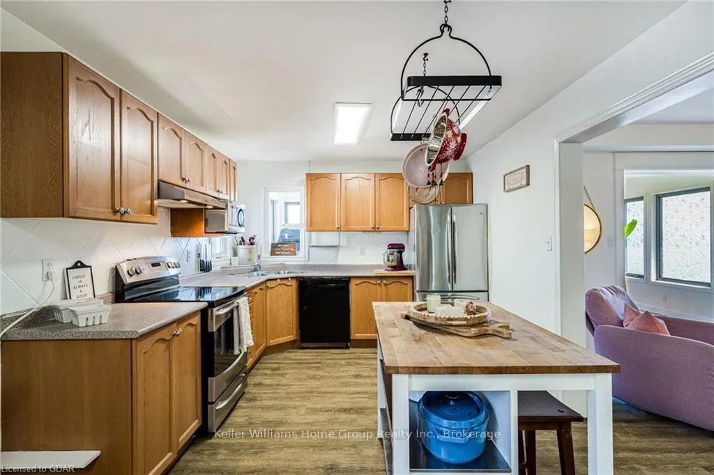 Photo 10 of 38 Grassyplain Drive, Hamilton, Villages of Glancaster — HOMEH