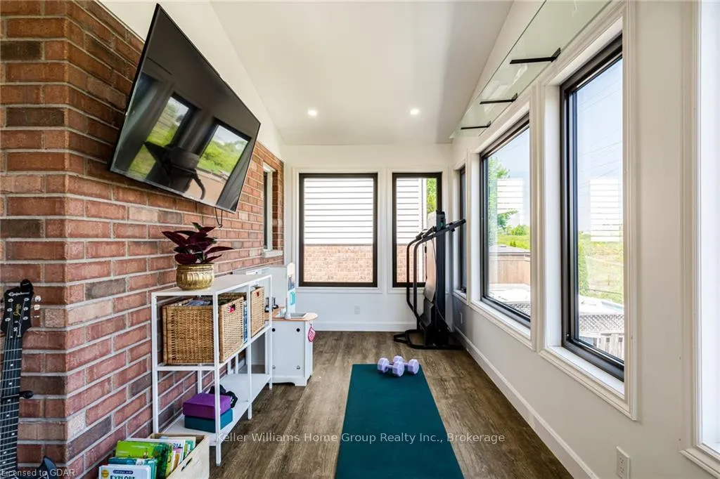 Photo 27 of 38 Grassyplain Drive, Hamilton, Villages of Glancaster — HOMEH