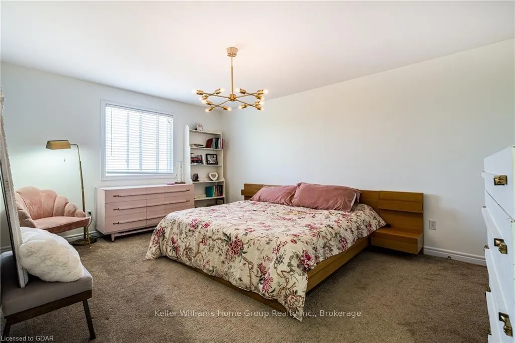 Photo 32 of 38 Grassyplain Drive, Hamilton, Villages of Glancaster — HOMEH
