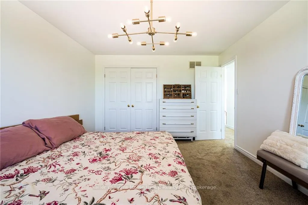 Photo 35 of 38 Grassyplain Drive, Hamilton, Villages of Glancaster — HOMEH