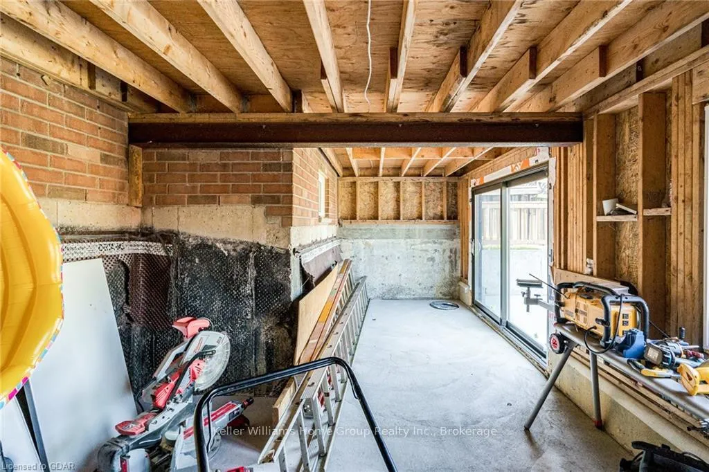 Photo 47 of 38 Grassyplain Drive, Hamilton, Villages of Glancaster — HOMEH