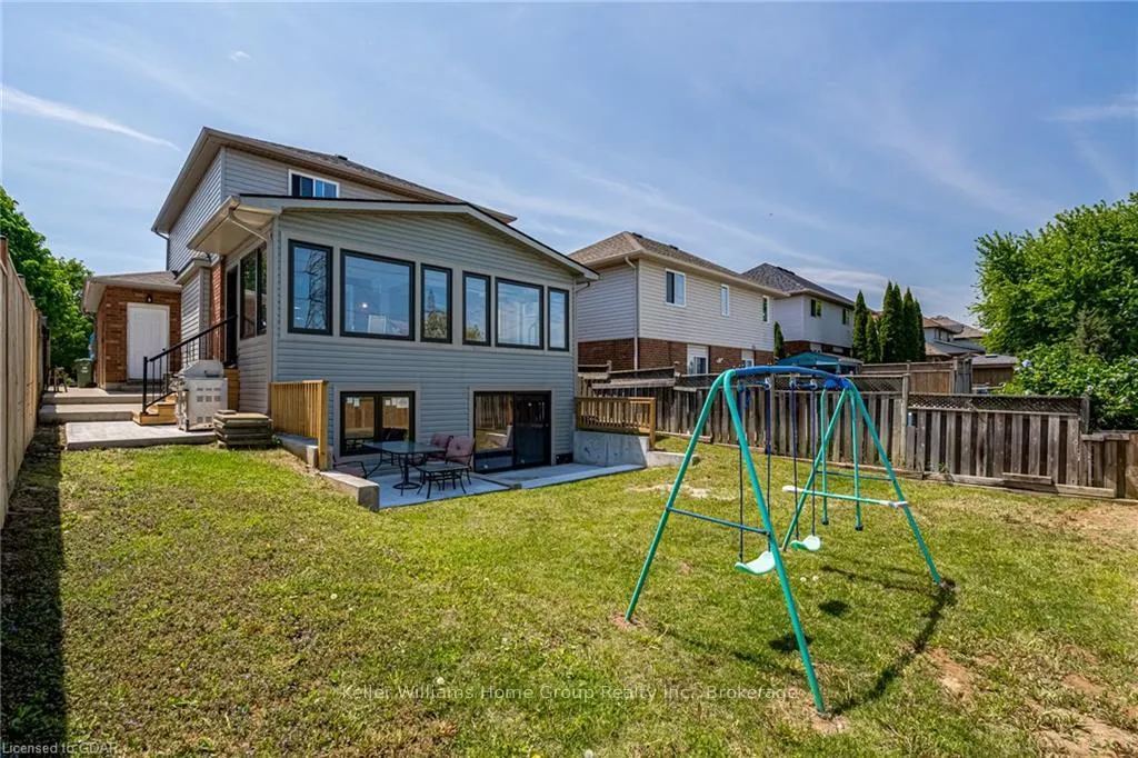 Photo 48 of 38 Grassyplain Drive, Hamilton, Villages of Glancaster — HOMEH