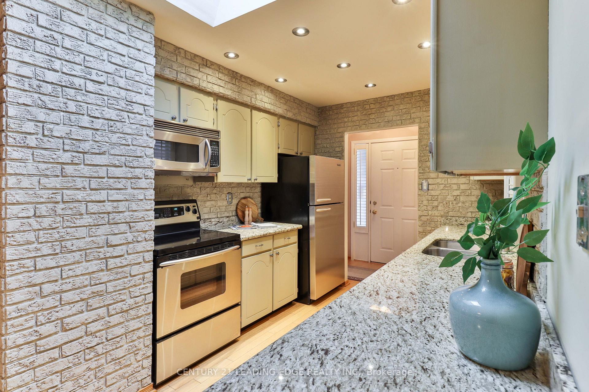 Photo 5 of 11 Firenze Street, Hamilton, Gurnett — HOMEH