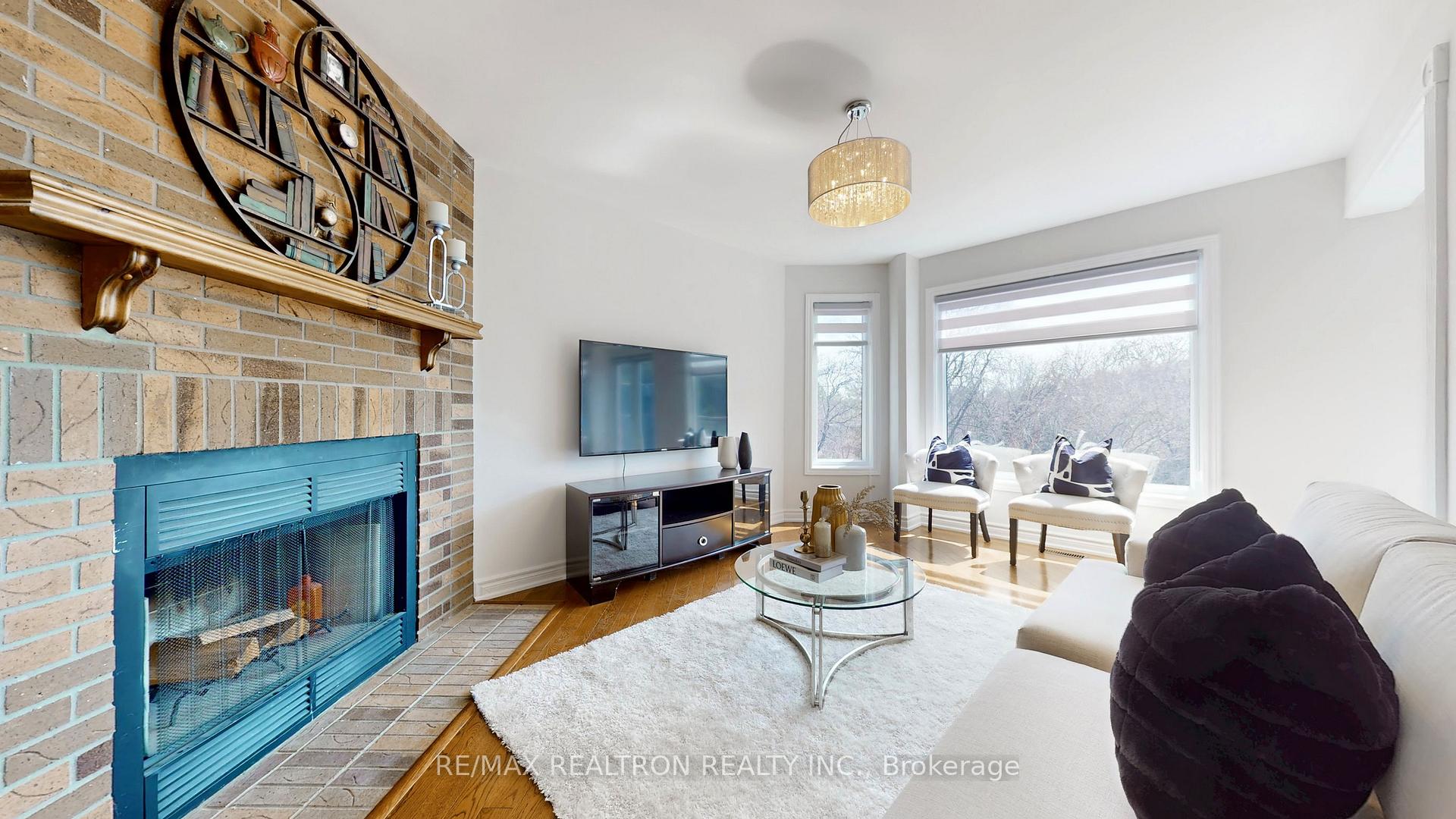 Photo 7 of 131 Dawlish Avenue, Aurora, Aurora Highlands — HOMEH