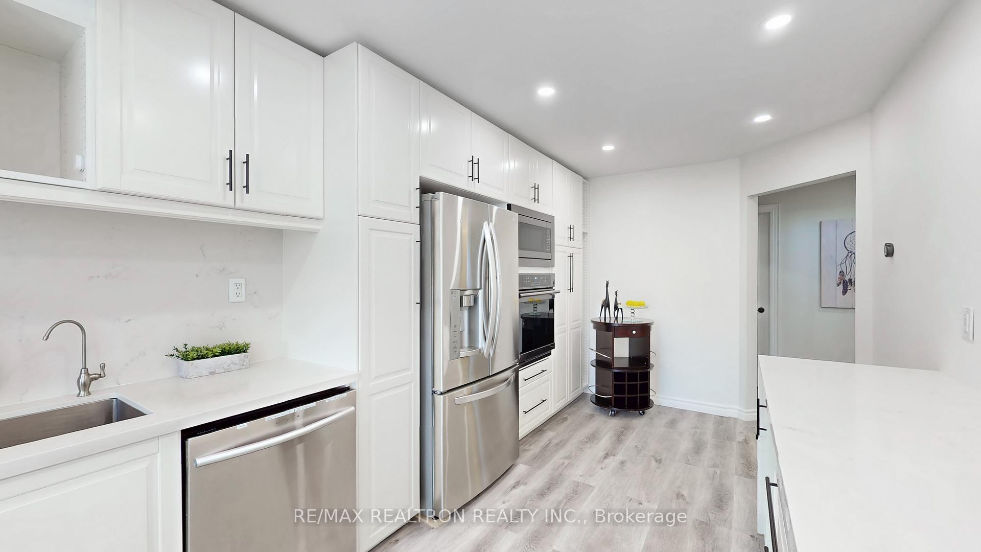 Photo 13 of 131 Dawlish Avenue, Aurora, Aurora Highlands — HOMEH