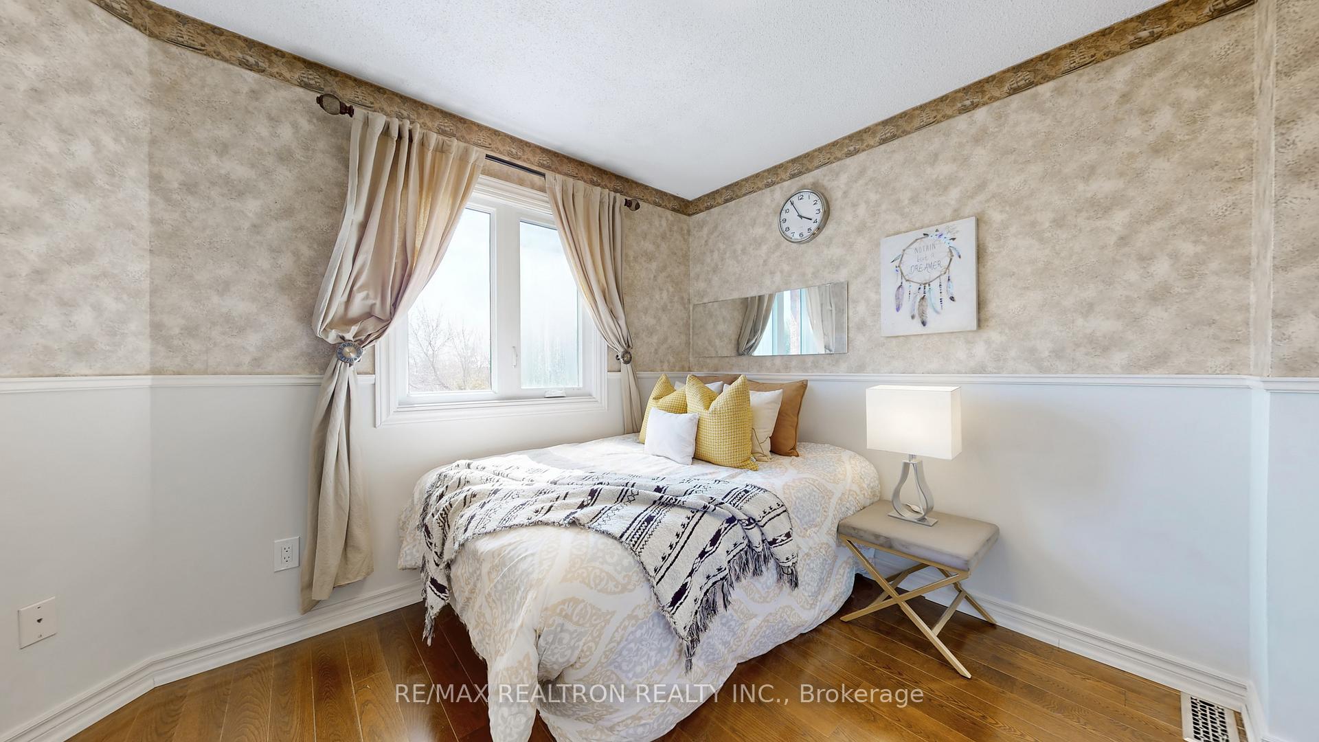 Photo 26 of 131 Dawlish Avenue, Aurora, Aurora Highlands — HOMEH