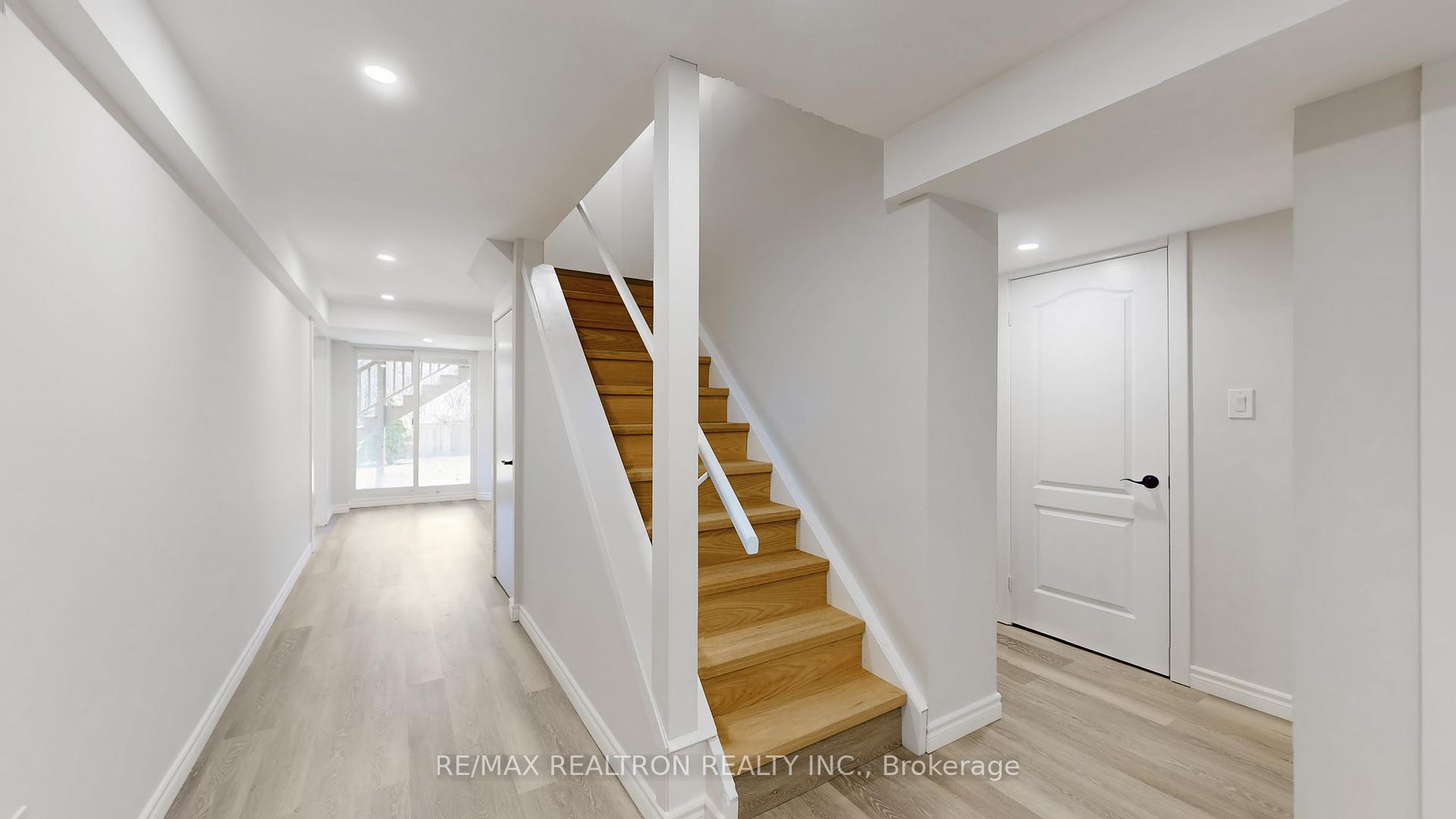 Photo 33 of 131 Dawlish Avenue, Aurora, Aurora Highlands — HOMEH