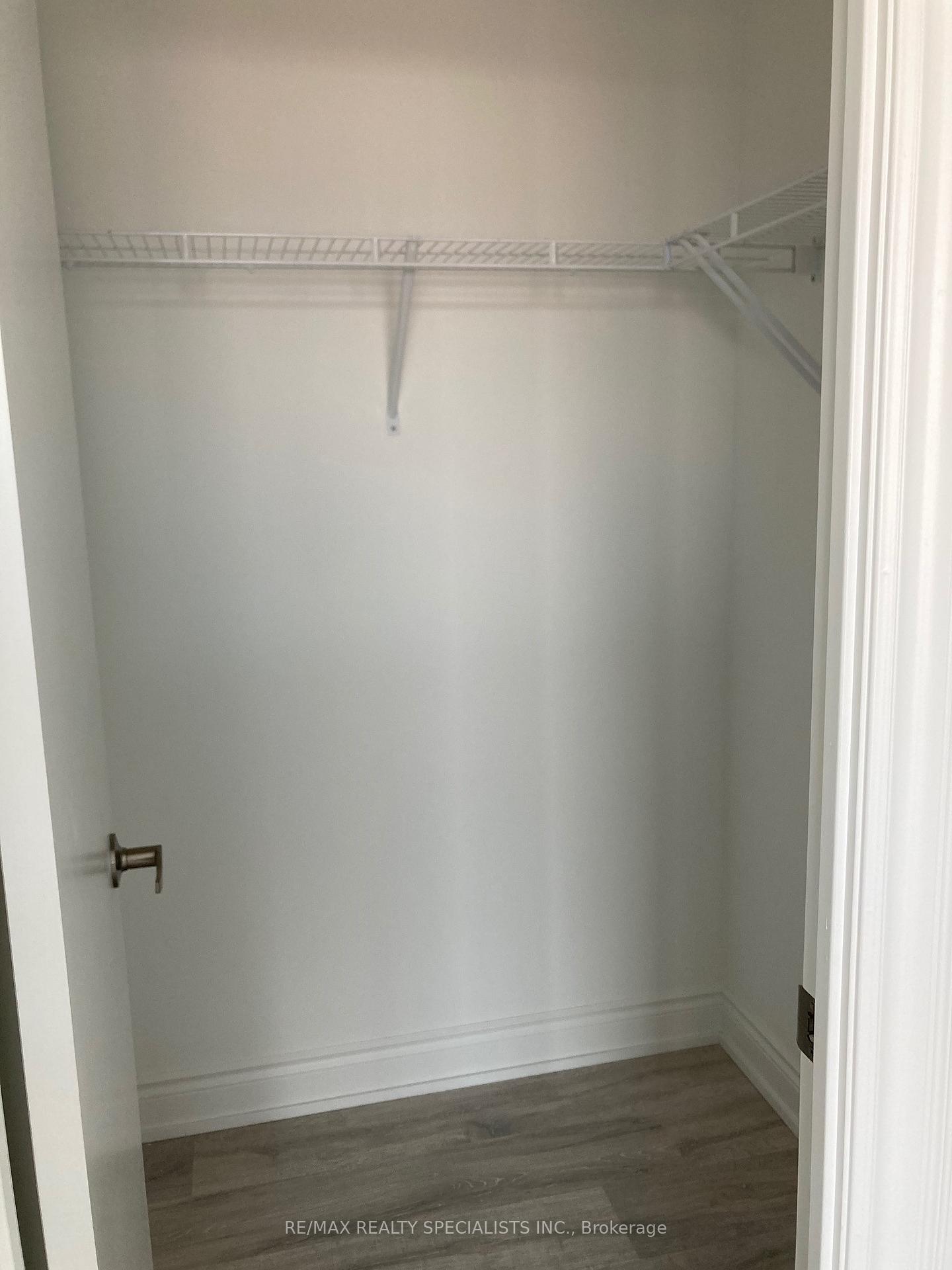 Photo 8 of Unit 1205, 550 North Service Road, Grimsby, Grimsby Beach — HOMEH