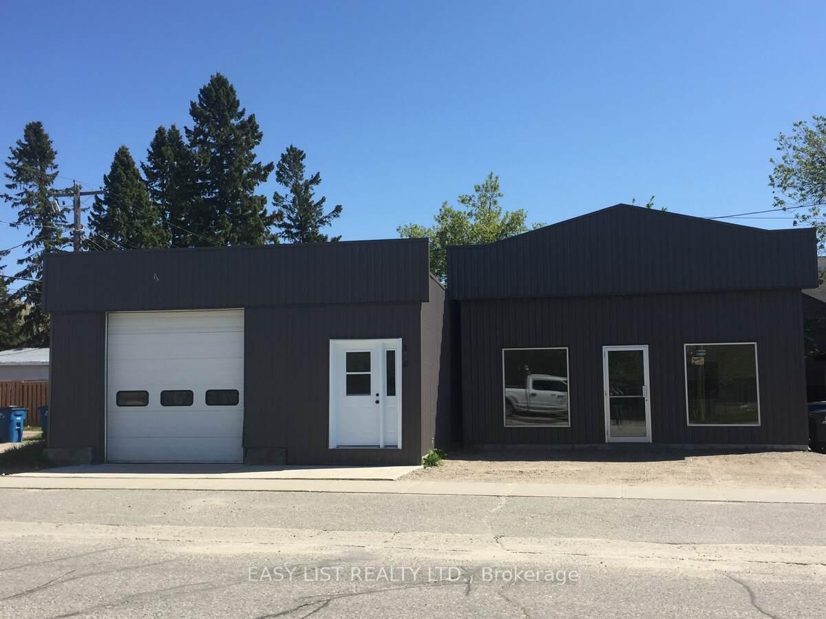 Photo 1 of 110 4th Street, Cochrane — HOMEH