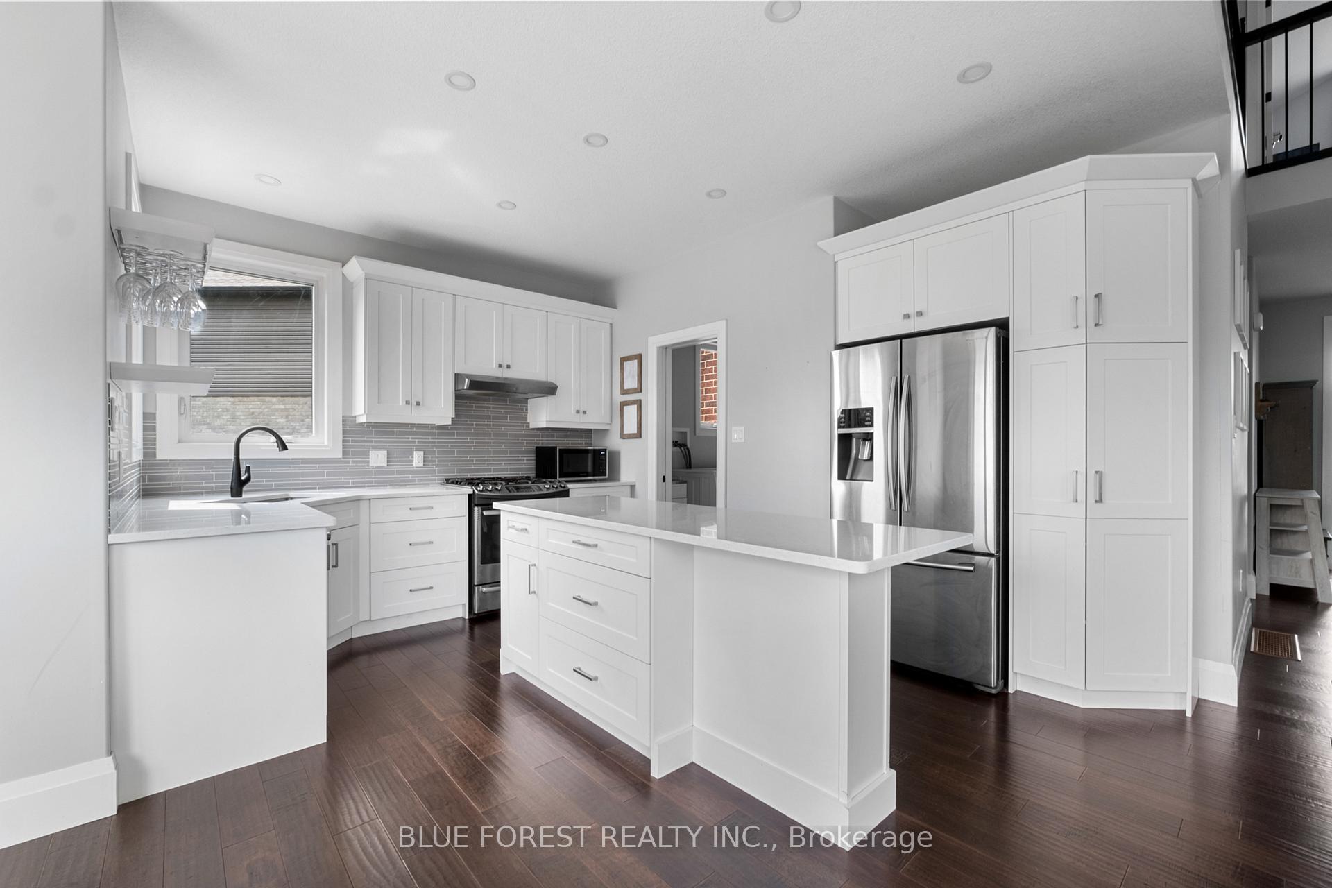 Photo 9 of 155 Wintermute Court, Central Elgin, Belmont — HOMEH