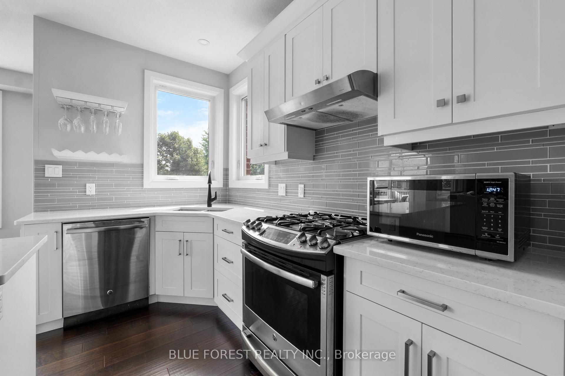 Photo 10 of 155 Wintermute Court, Central Elgin, Belmont — HOMEH