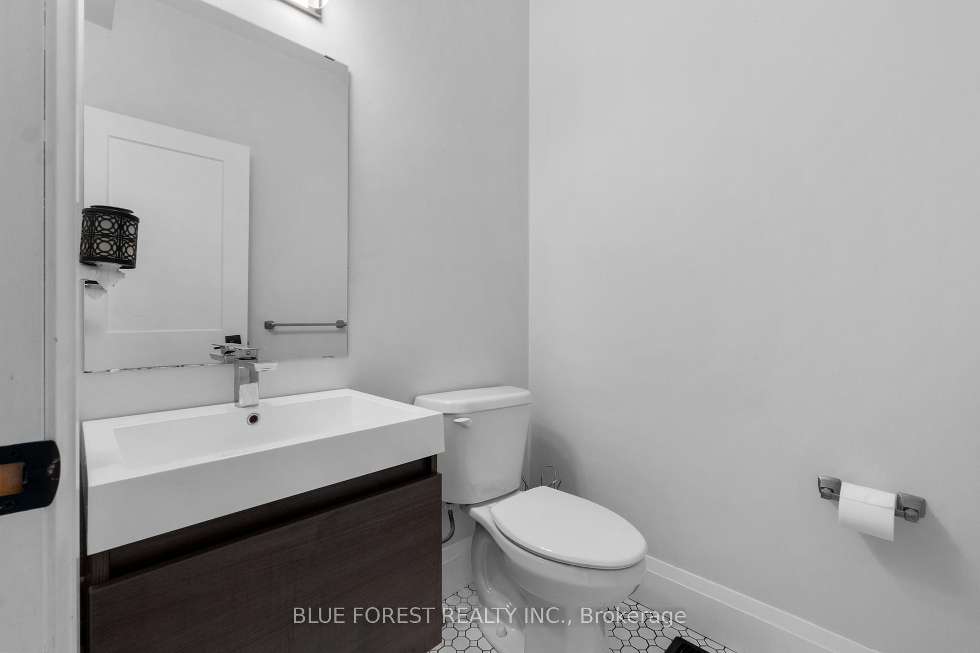 Photo 14 of 155 Wintermute Court, Central Elgin, Belmont — HOMEH