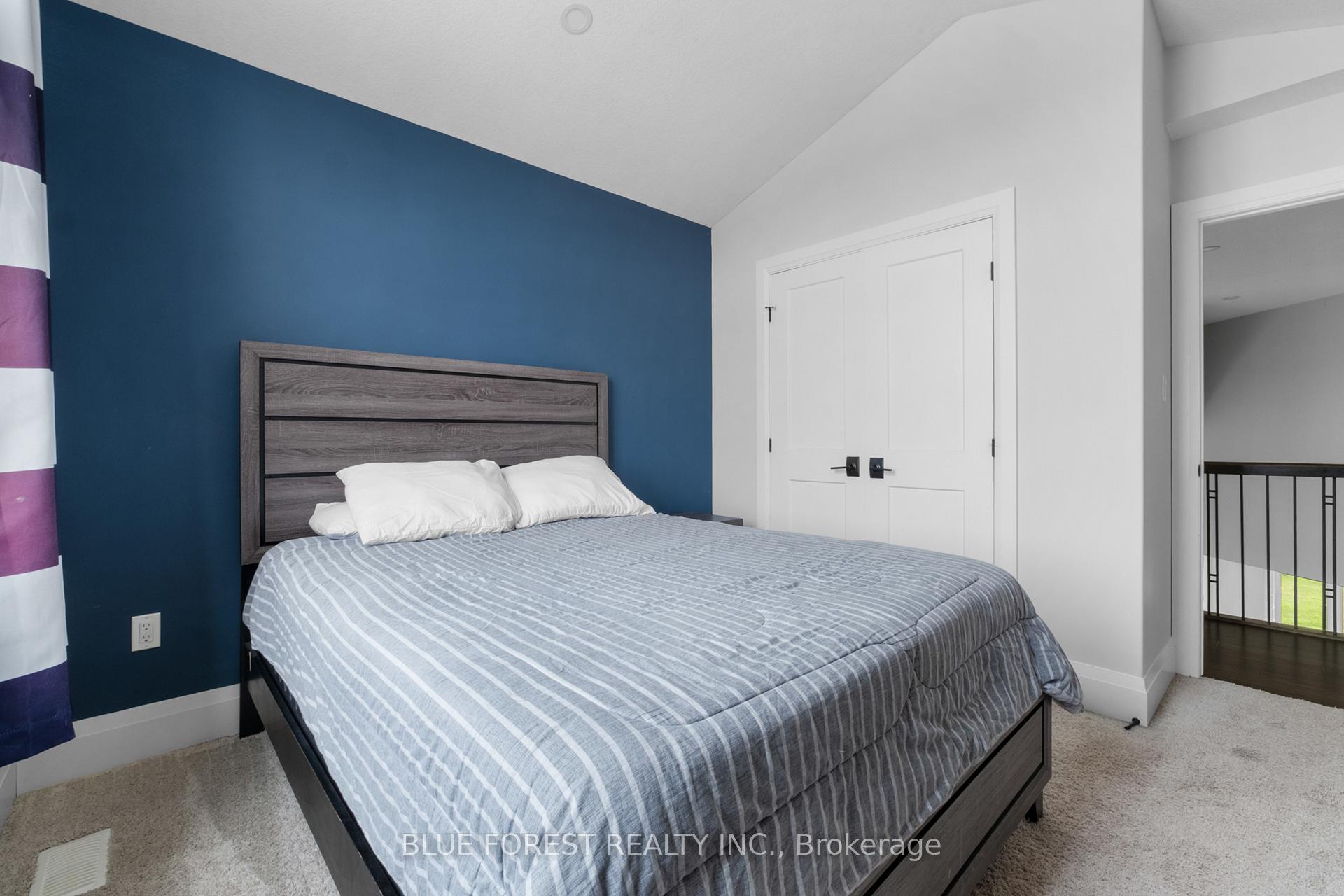 Photo 18 of 155 Wintermute Court, Central Elgin, Belmont — HOMEH