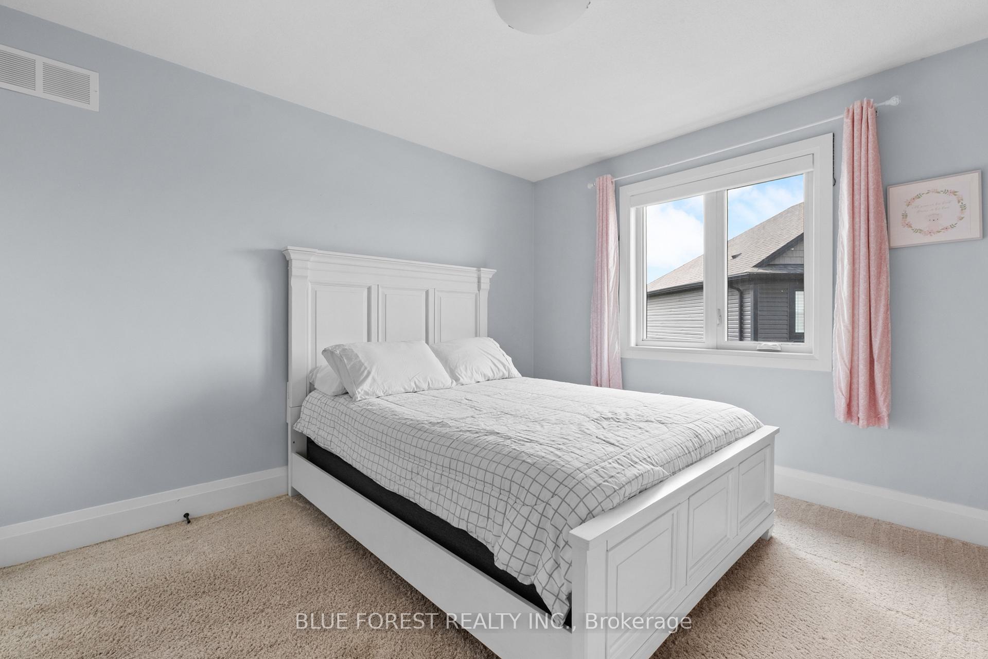 Photo 20 of 155 Wintermute Court, Central Elgin, Belmont — HOMEH