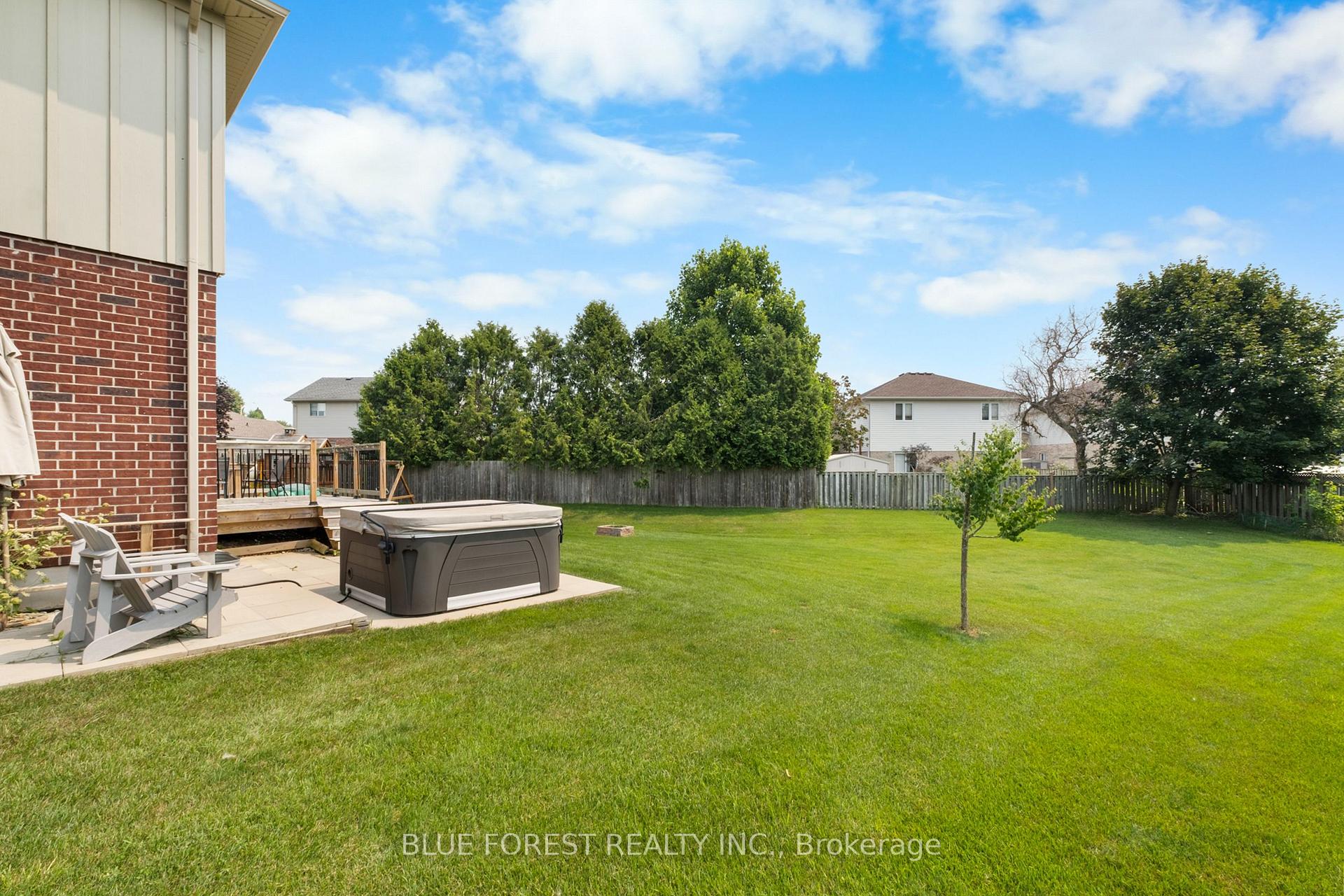 Photo 29 of 155 Wintermute Court, Central Elgin, Belmont — HOMEH