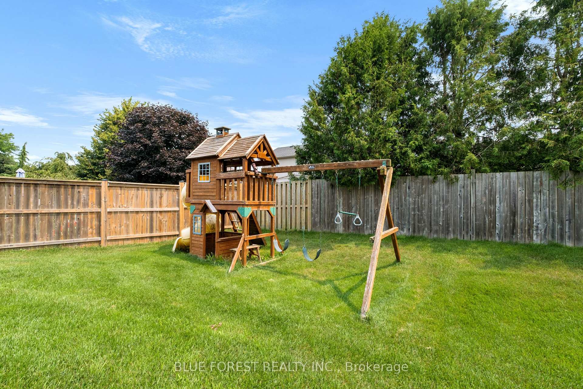Photo 30 of 155 Wintermute Court, Central Elgin, Belmont — HOMEH