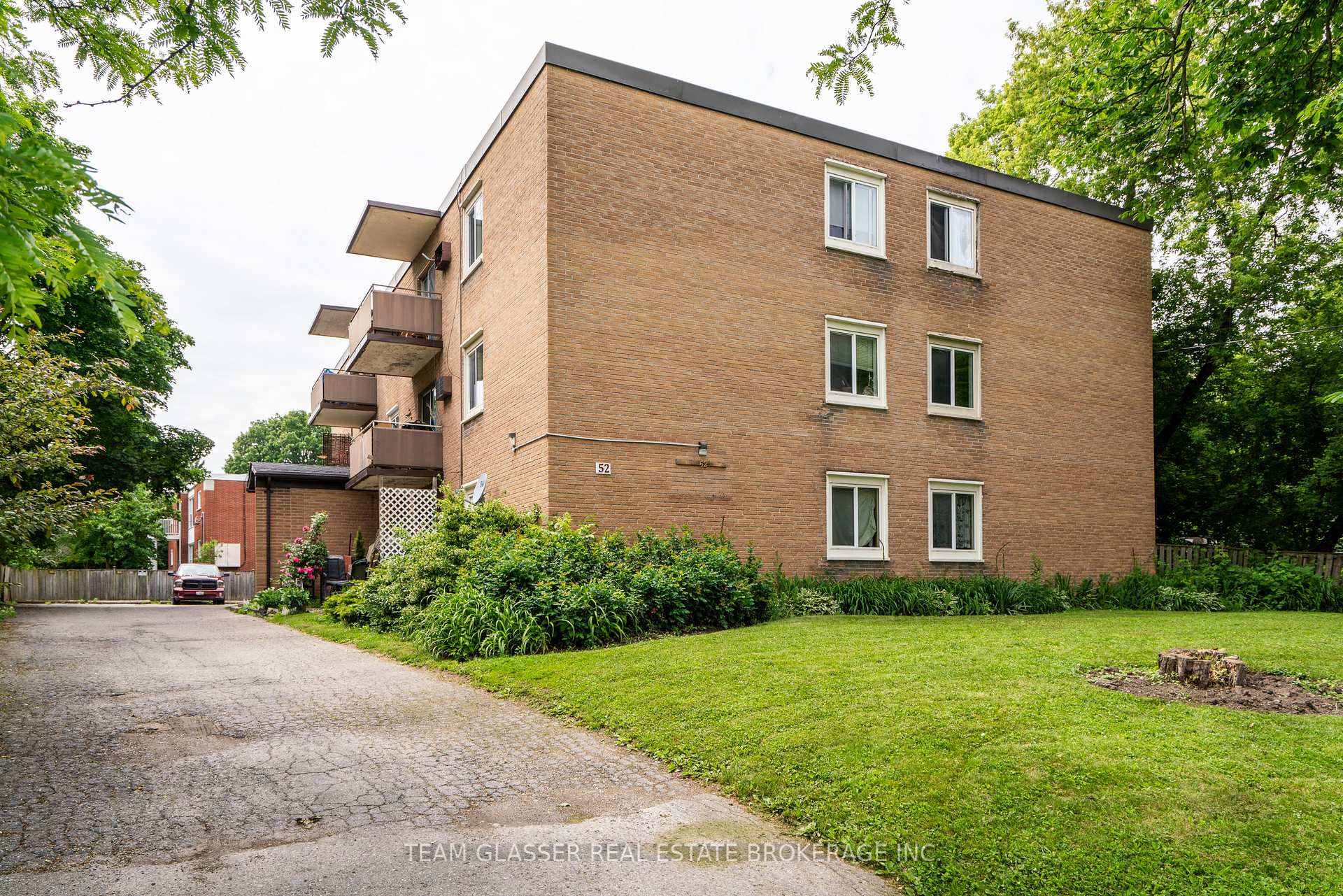 Photo 2 of Unit 203, 52 Hiawatha Street, St. Thomas — HOMEH