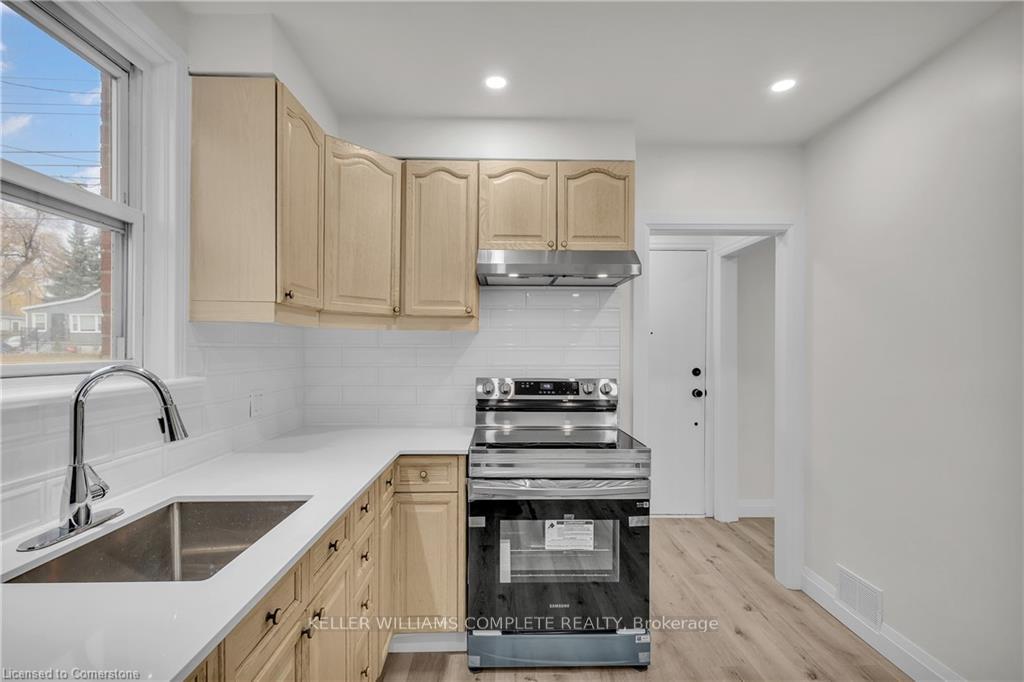 Photo 16 of 555 Upper Sherman Avenue, Hamilton, Raleigh — HOMEH